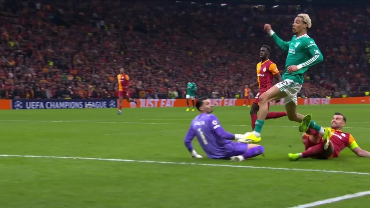 穆谢奎双响失点 大连3-2客胜无锡 吴钩两连败