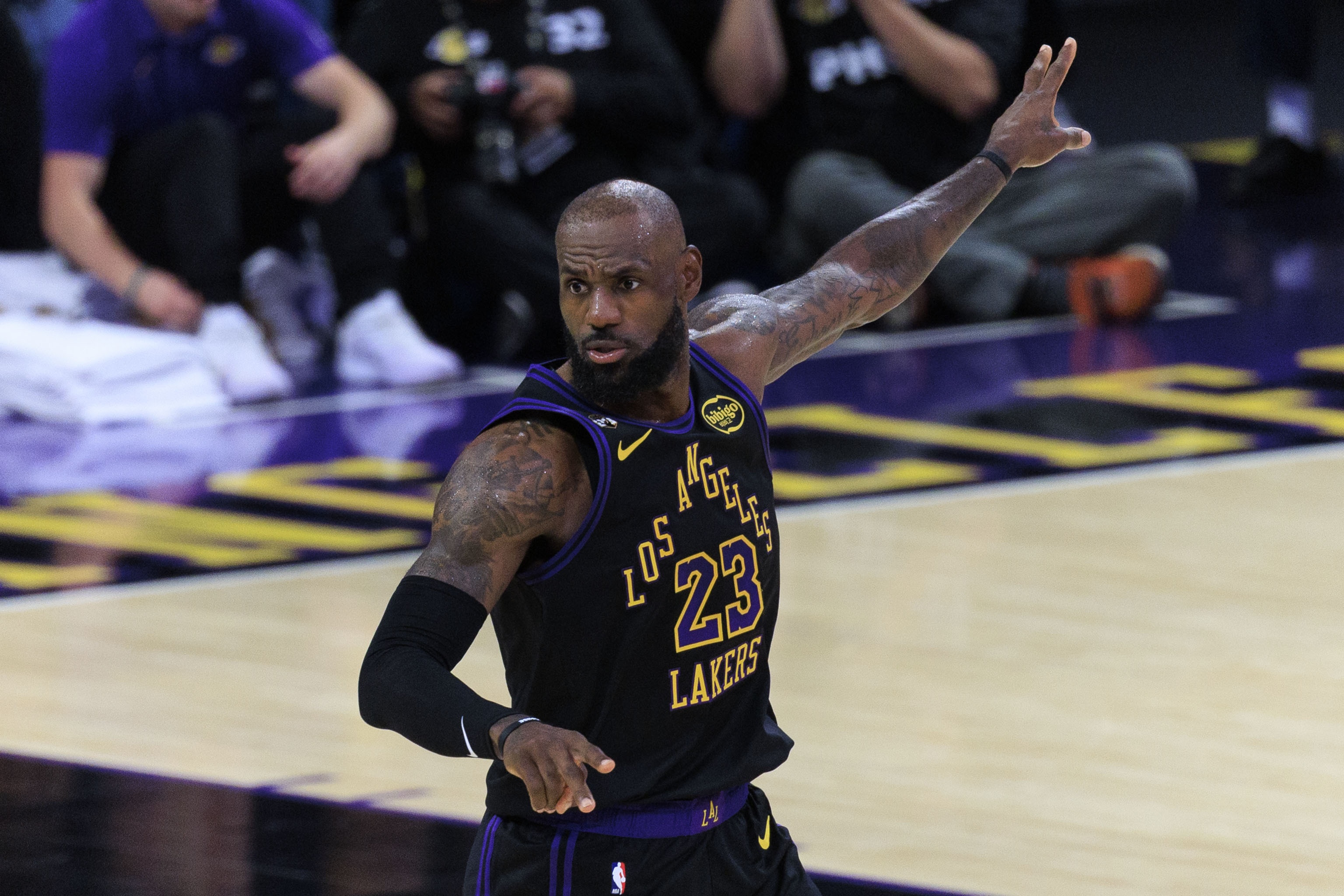 A·史密斯:无东契奇里夫斯 湖人难敌火箭或遭横扫 A·史密斯:无东契奇里夫斯 湖人难敌火箭或遭横扫