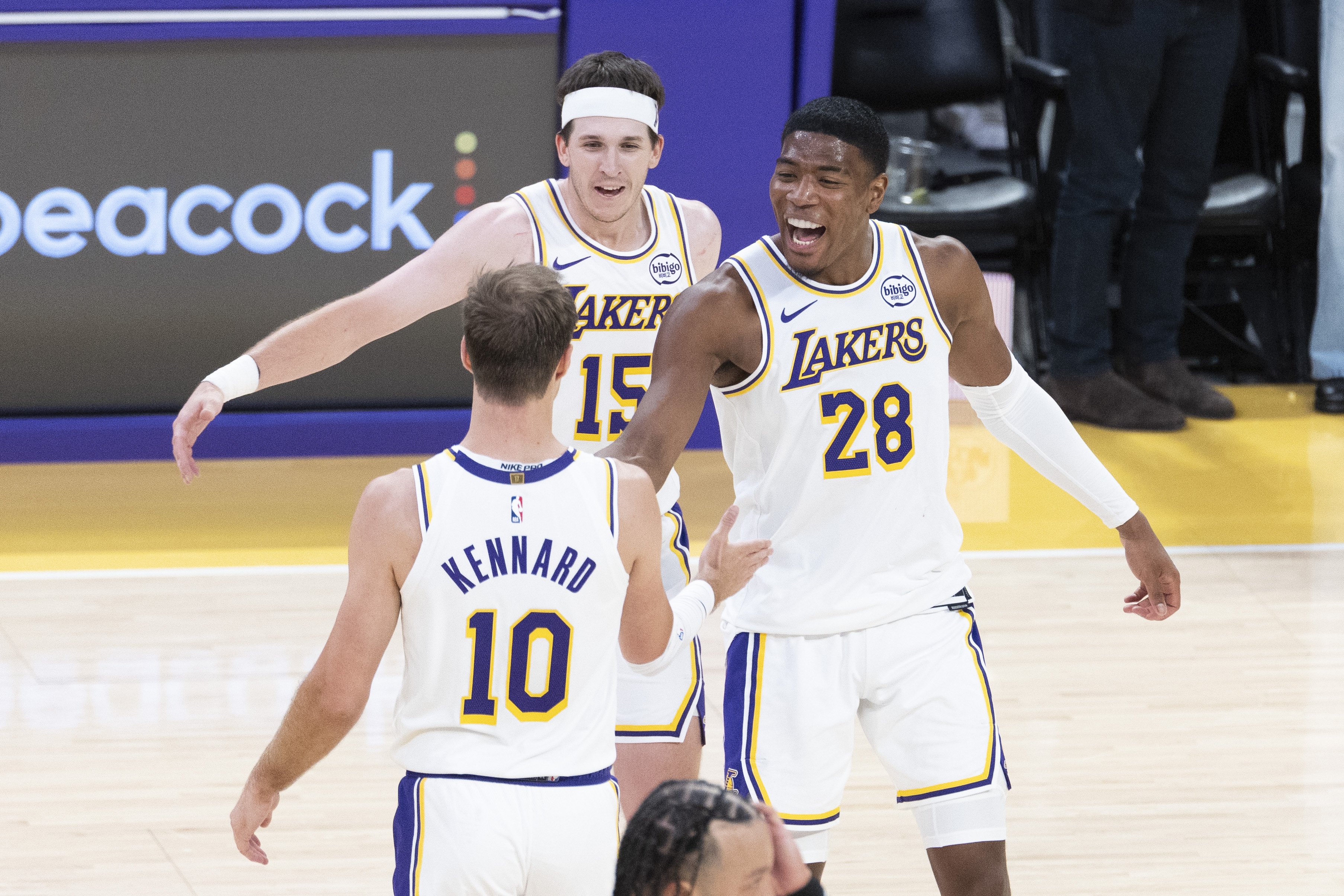 火箭战湖人系列赛前瞻 篮板与换防成破局关键