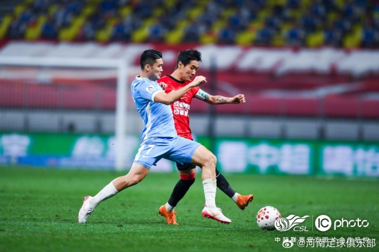 成都蓉城3-0河南，索罗金破门韦世豪拜合拉木建功