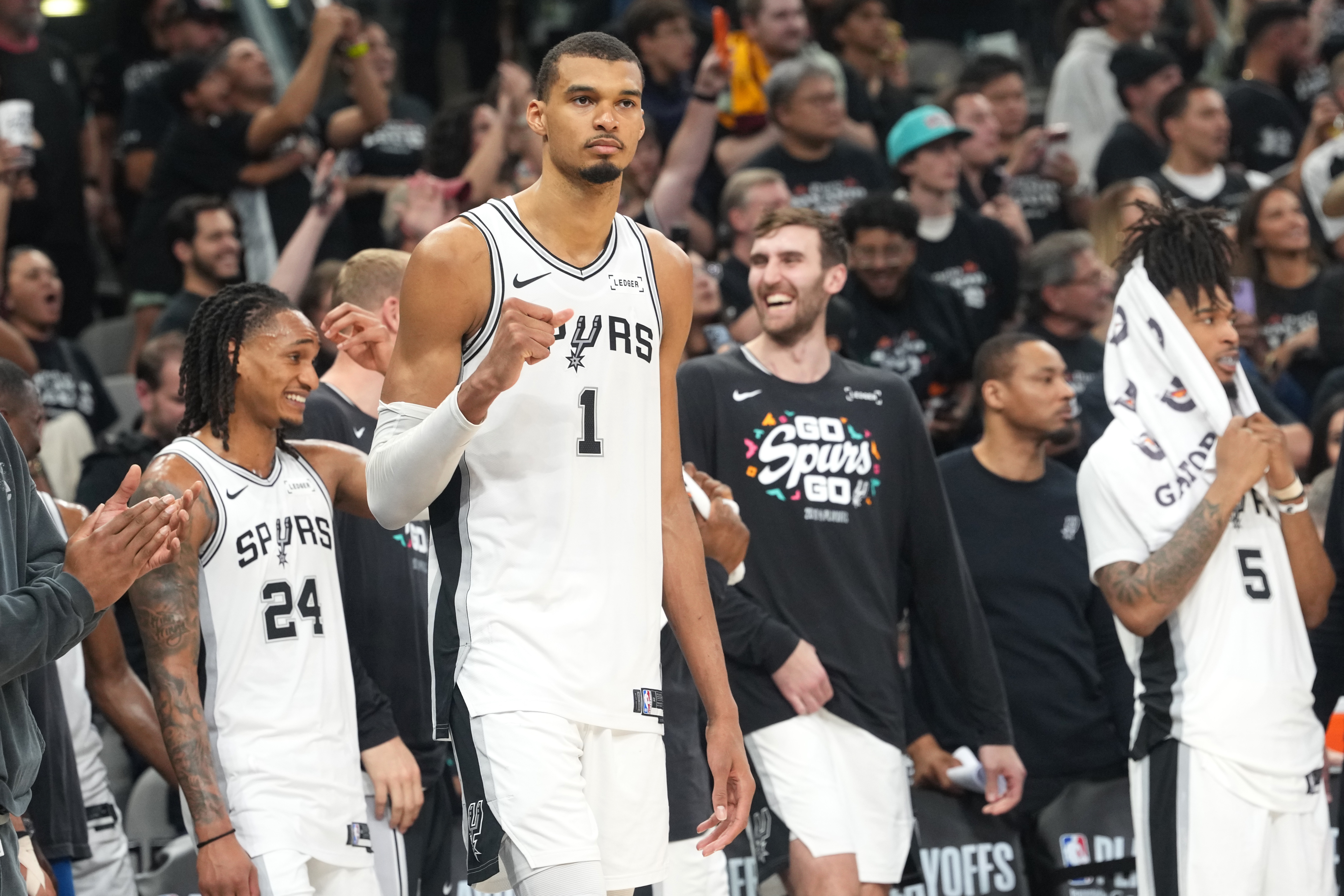 格林专访：马刺不需大改，留尚帕尼+挖罗威替科内特
